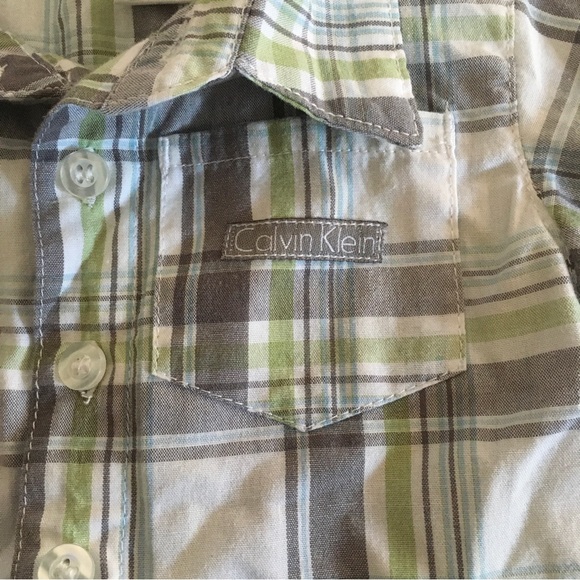 5/$25 | Calvin Klein | Infant Short Sleeve Button Down - Picture 4 of 5
